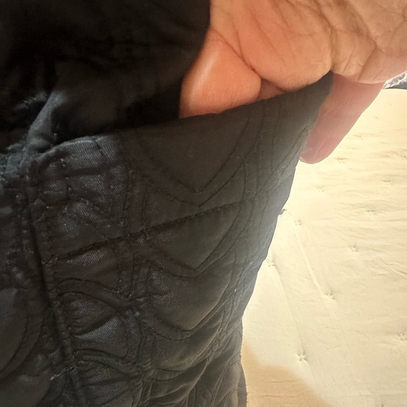 Koret Black Large Quilted Shoulder Bag - Picture 2 of 10